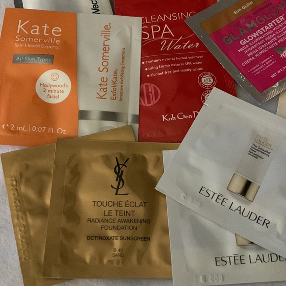 New - Lot of 17 sample packs Clinique, philosophy, Lancôme and more - Picture 2 of 4